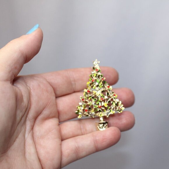 Vintage Gold Tone Christmas Tree with Red and Clear Rhinestones - Picture 10 of 10